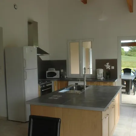 Villa Gites Chambre d hôtes avec piscine Dordogne 2-4-6-8-10 personnes Bussière-Badil Extérieur photo