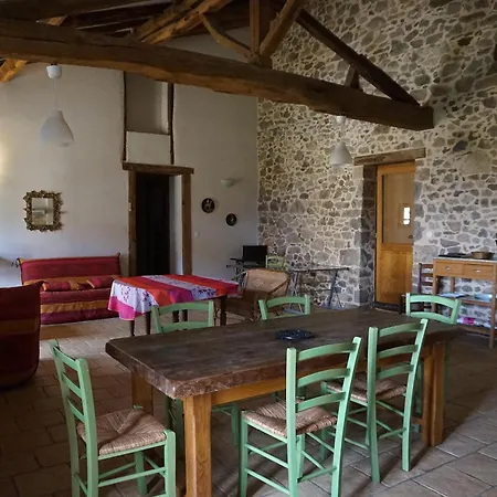 Villa Gites Chambre d hôtes avec piscine Dordogne 2-4-6-8-10 personnes Bussière-Badil Extérieur photo