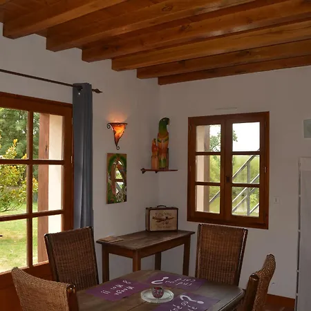 Villa Gites Chambre d hôtes avec piscine Dordogne 2-4-6-8-10 personnes Bussière-Badil Extérieur photo