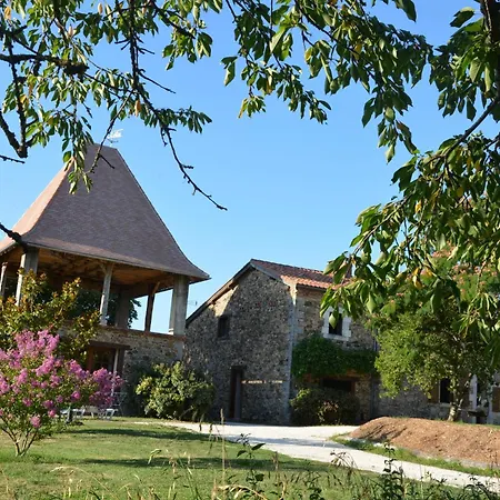 Villa Gites Chambre d hôtes avec piscine Dordogne 2-4-6-8-10 personnes Bussière-Badil Extérieur photo