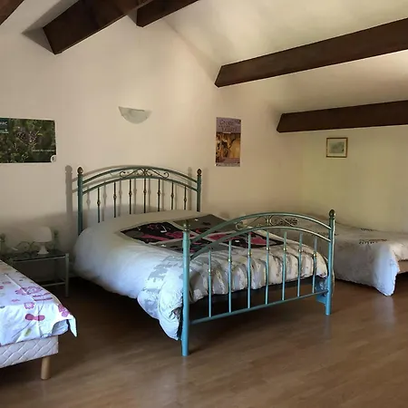 Villa Gites Chambre d hôtes avec piscine Dordogne 2-4-6-8-10 personnes Bussière-Badil Extérieur photo