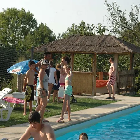 Villa Gites Chambre d hôtes avec piscine Dordogne 2-4-6-8-10 personnes Bussière-Badil Extérieur photo