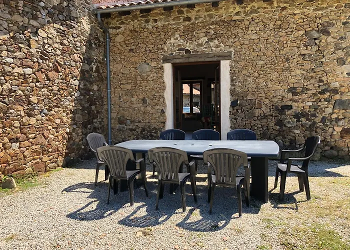 Villa Gites Chambre d hôtes avec piscine Dordogne 2-4-6-8-10 personnes