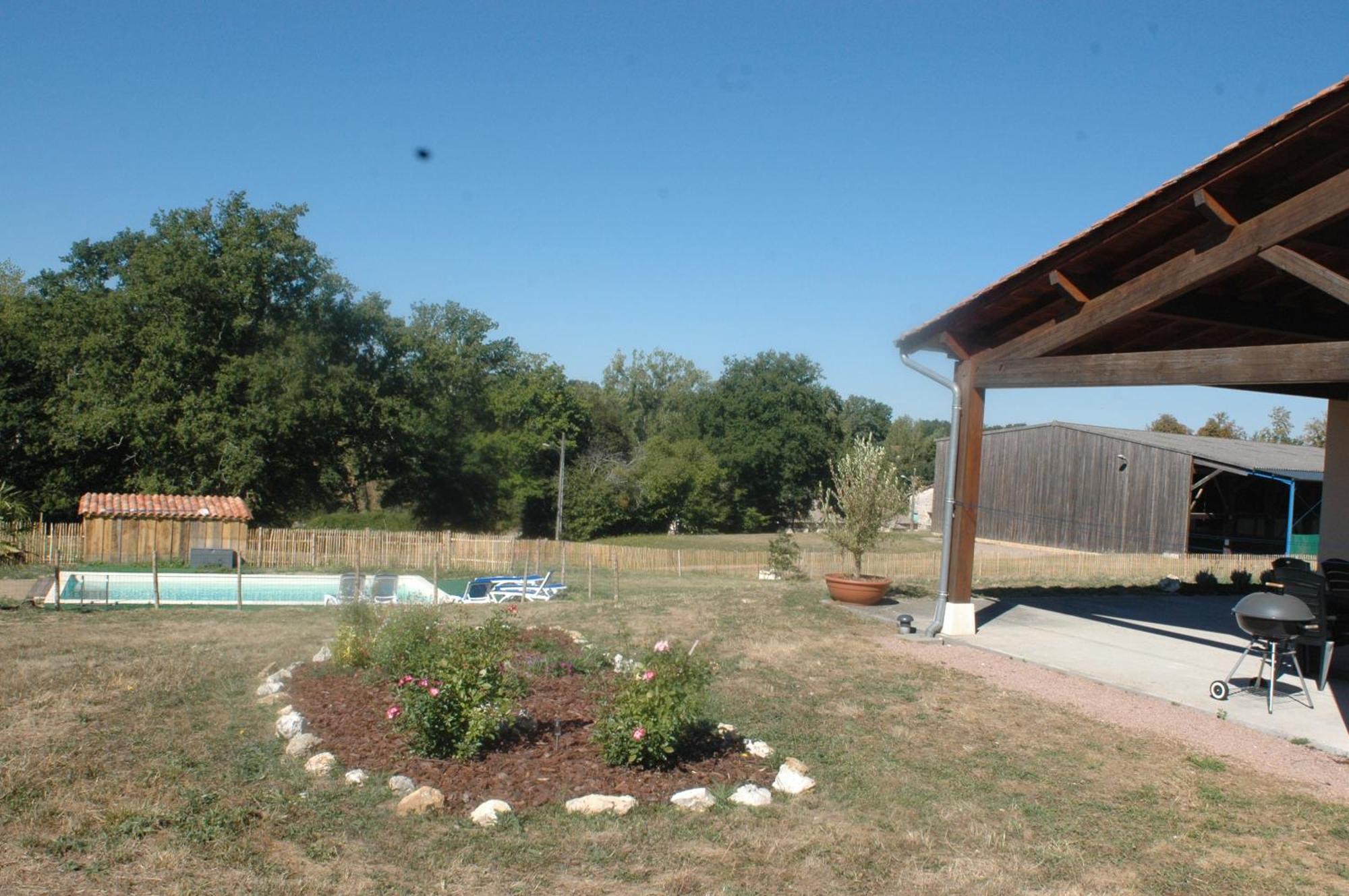 D Hôtes Avec Piscine Dordogne 2-4-6-8-10 Personnes *