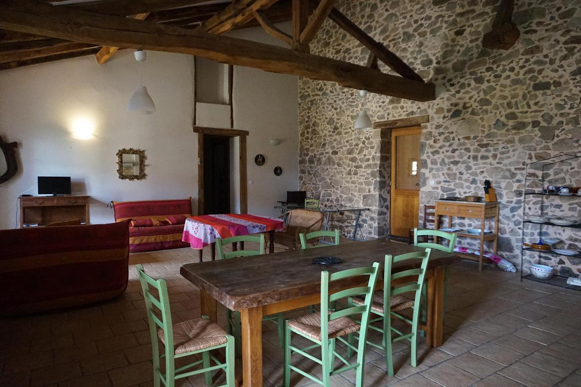 D Hôtes Avec Piscine Dordogne 2-4-6-8-10 Personnes Hébergement de vacances