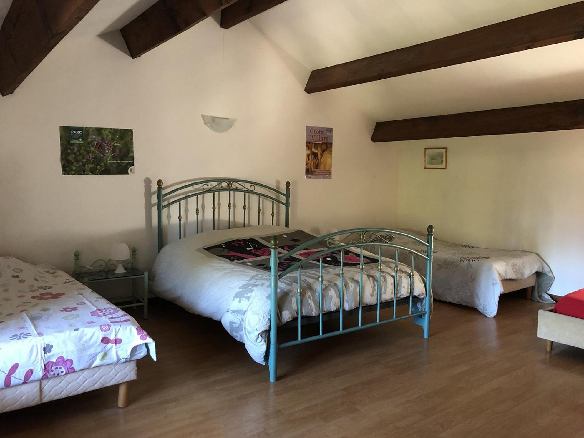 Hébergement de vacances D Hôtes Avec Piscine Dordogne 2-4-6-8-10 Personnes *