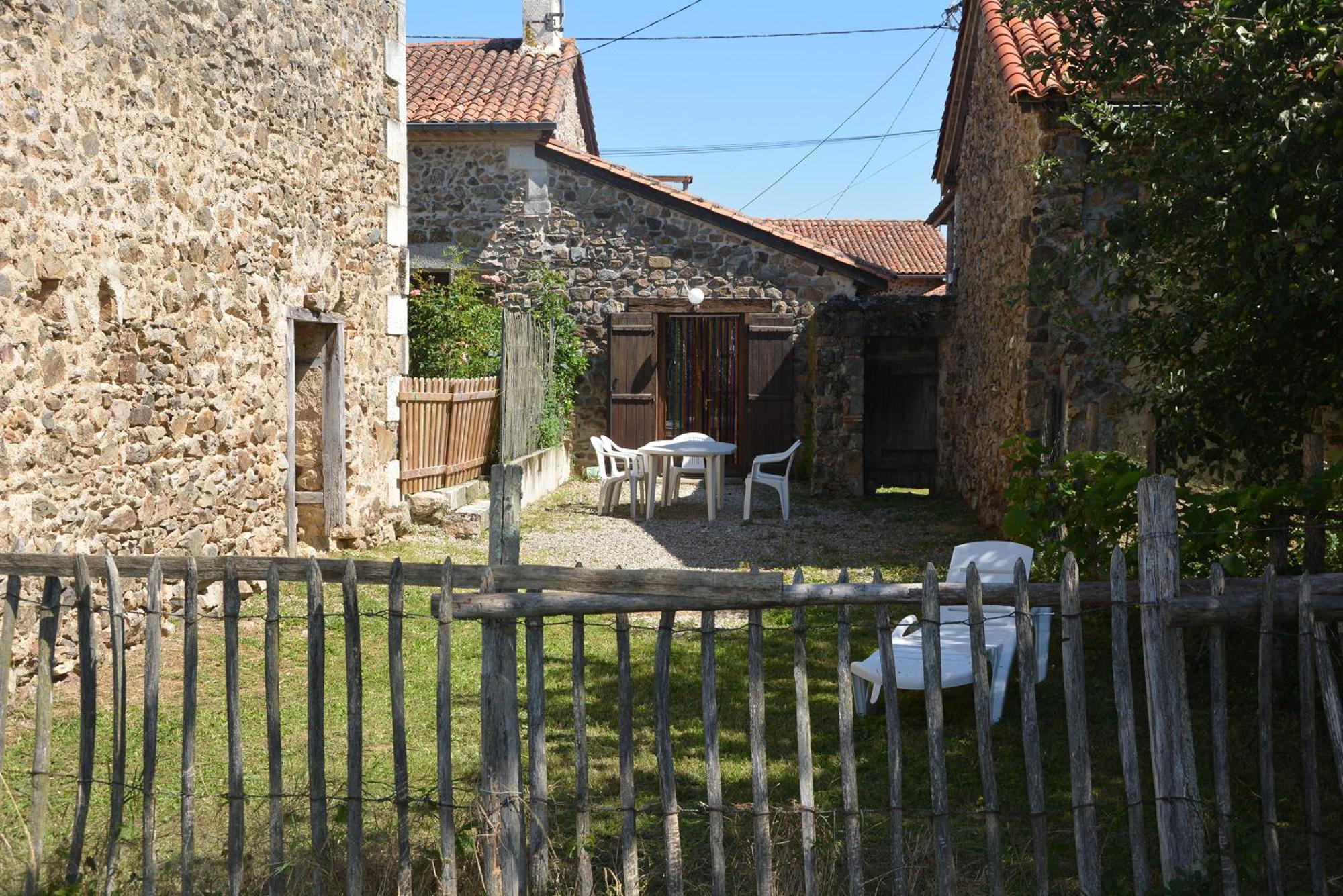 D Hôtes Avec Piscine Dordogne 2-4-6-8-10 Personnes Hébergement de vacances